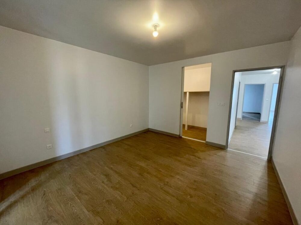 Location Maison Maison 230 m2 + 4 chambres + garage et cour Dunes