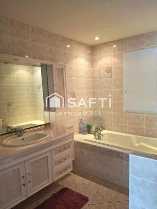  Maison � vendre 6 pi�ces 195 m�