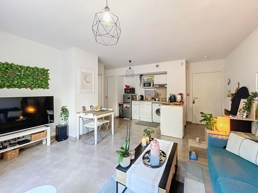 T2 AVEC TERRASSE INTIMISTE ET PARKING EN SOUS-SOL