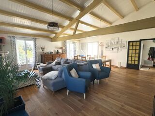  Maison � vendre 9 pi�ces 219 m�