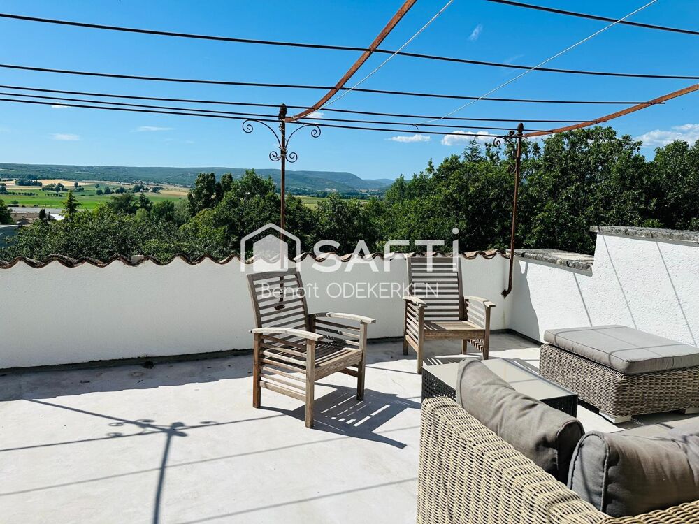 Vente Maison Vue panoramique et 5 chambres à Dauphin Dauphin