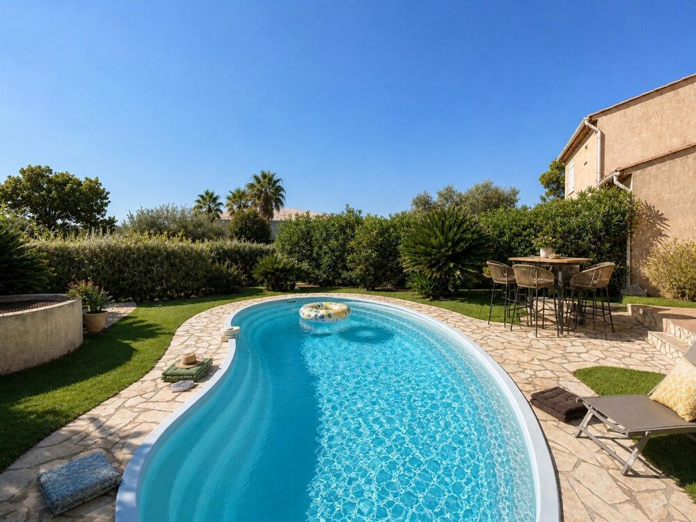 Vente Maison Maison avec suite de plain pied et piscine Frejus