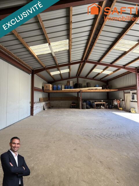   Hangar de stockage de 287m² au sol, le tout sur 8,90 ares ! 