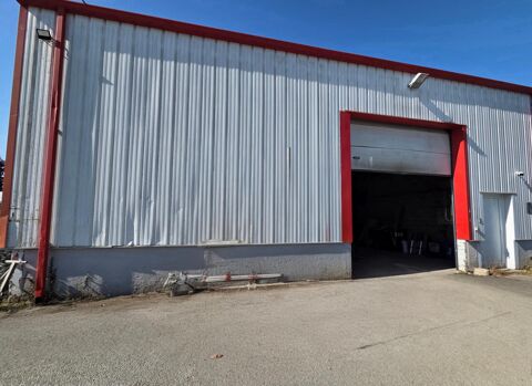   Grand volume pour activité de bureaux et stockage 