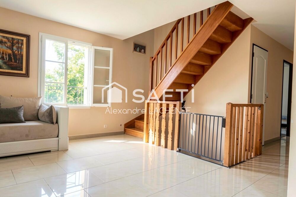 Maison familiale 148 m², jardin et garage à Méru