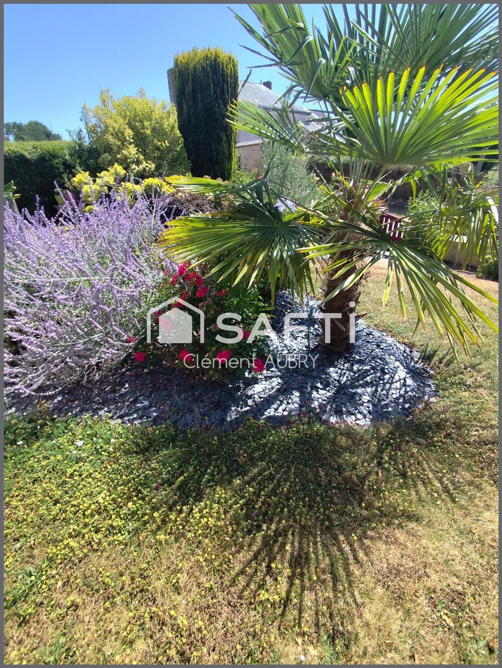 Vente Maison Pavillon 3 chambres avec un magnifique terrain global d'environ 1200m² ! Saint-ouen-des-toits