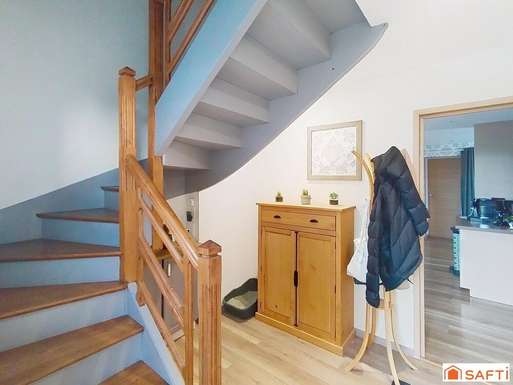 Vente Maison Maison 110 m² très bien classée – Terrain 4 300 m² avec potentiel plain-pied Lhoumois