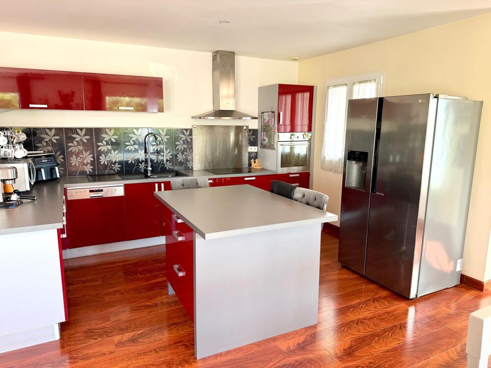 Vente Maison Maison pavillonnaire 3 chambres, 128m2 Saint-savinien