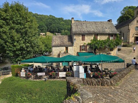   Fonds de commerce exceptionnel au cœur de Belcastel (Aveyron) 