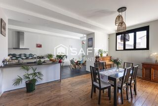  Maison  vendre 8 pices 200 m