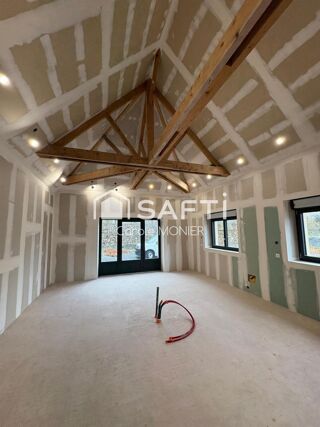  Immeuble à vendre 700 m²