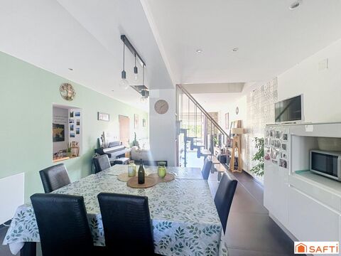   Maison familiale avec piscine chauffée, 4 chambres - très bon confort énergétique Maison - 6 pièce(s) - 146 m²