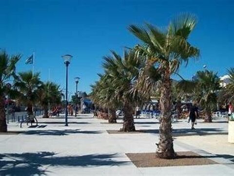 Belle affaire en front de mer 499200 11560 Fleury