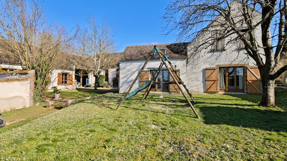 Ensemble immobilier pour résidence principale / location saisonière.