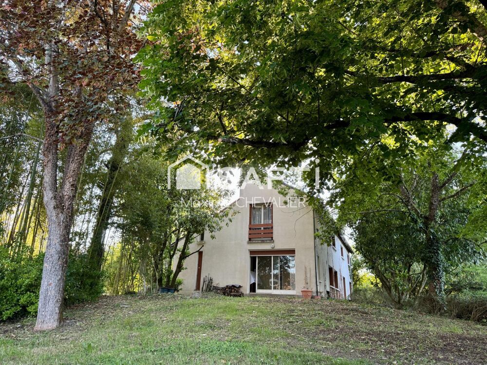 Vente Maison Maison 8 pièces - 250m² Neuvy-saint-sepulchre