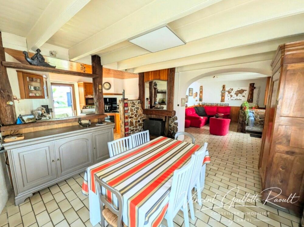 Vente Maison SAINT-JEAN-DE-BOISEAU – Maison en pierre rénovée au cœur du bourg, avec garage et dépendance Saint-jean-de-boiseau