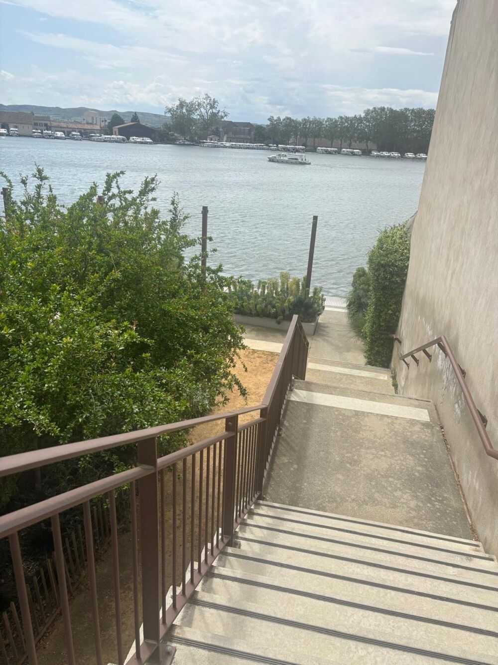 Maison de ville rénovée  Centre de Castelnaudary  À deux pas du Grand Bassin