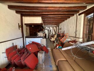  Immeuble à vendre 234 m² Mezilles