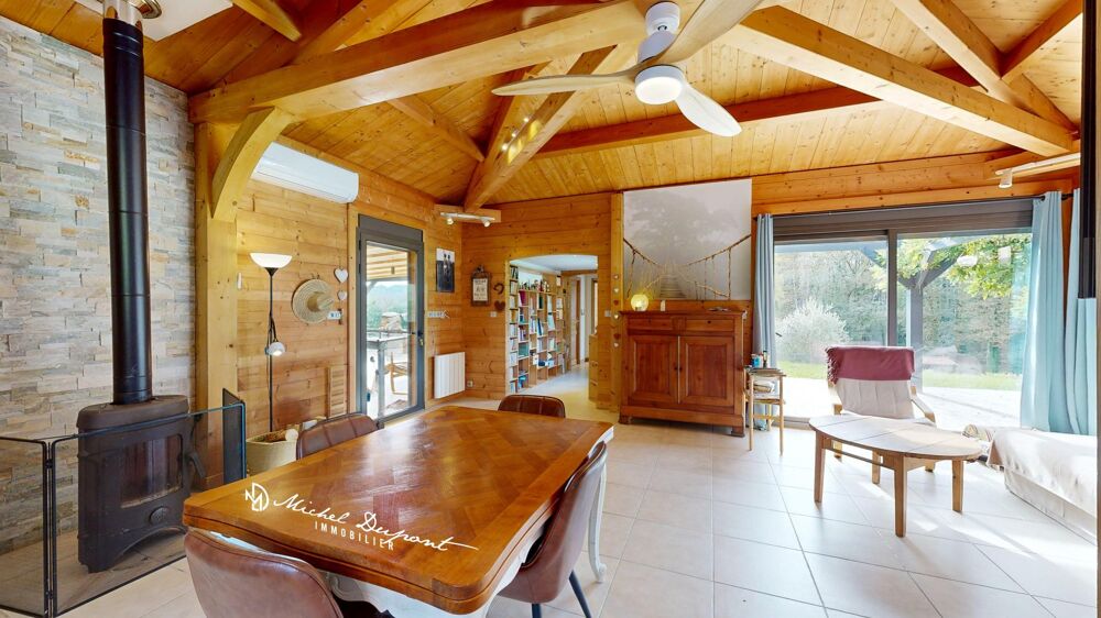 Élégante maison en bois  Alliance parfaite entre authenticité et confort moderne
