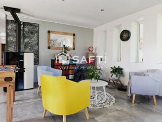  Maison  vendre 8 pices 168 m