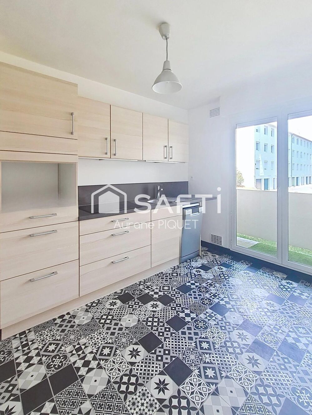 Vente Appartement Appartement lumineux de 44 m² avec cave et parking La rochelle