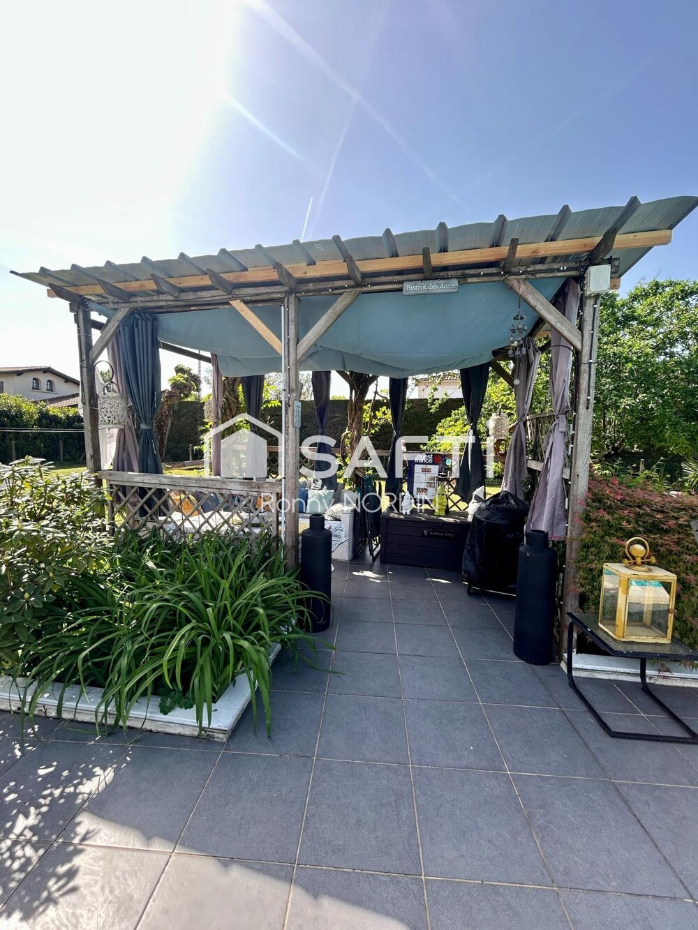 Vente Maison Maison de plain-pied 145 m2 - 4 chambres - Piscine Lamothe-montravel