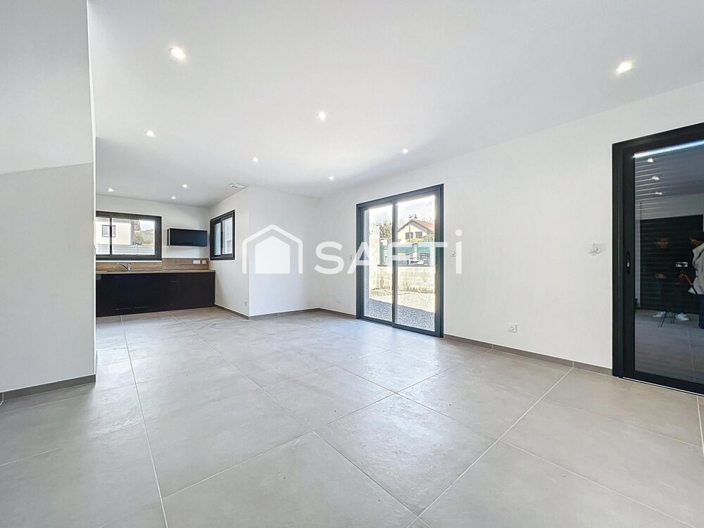 Villa neuve 117 m², piscine, 5 pièces, 4 chambres