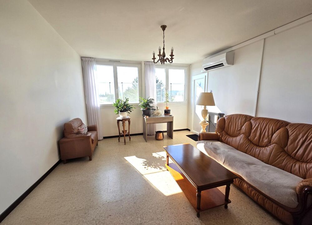 Vente Appartement T3 rénové avec vue dégagée et parking Pertuis