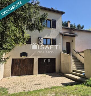  Maison  vendre 8 pices 200 m