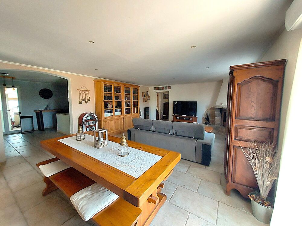 à vendre  Maison Tourrettes (83440)