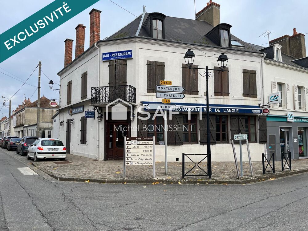 Vente Immeuble Mur  commerciaux et appartement au centre ville de Chateaumeillant Chateaumeillant