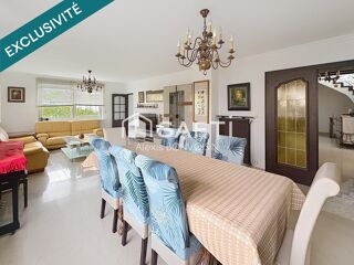  Maison � vendre 15 + pi�ces 330 m�