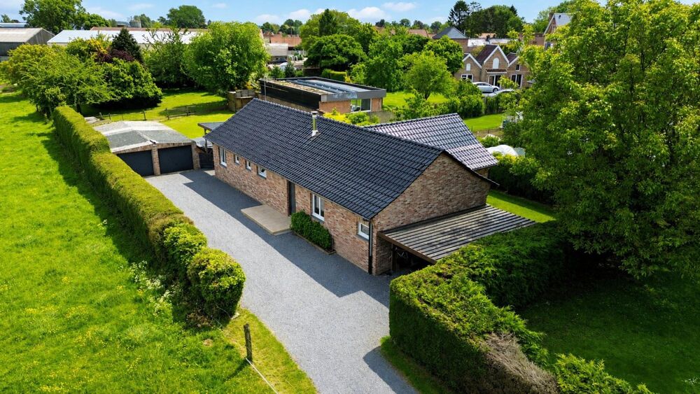 Vente Maison Plain-pied familial sur plus de 2 000 m² au calme des champs Aix en pevele
