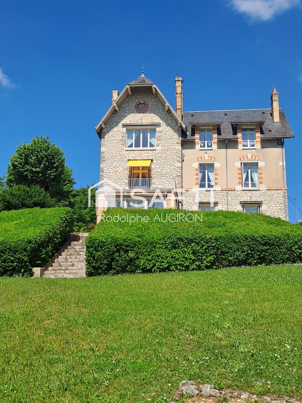 Magnifique villa de caractère, vue sur la Loire.