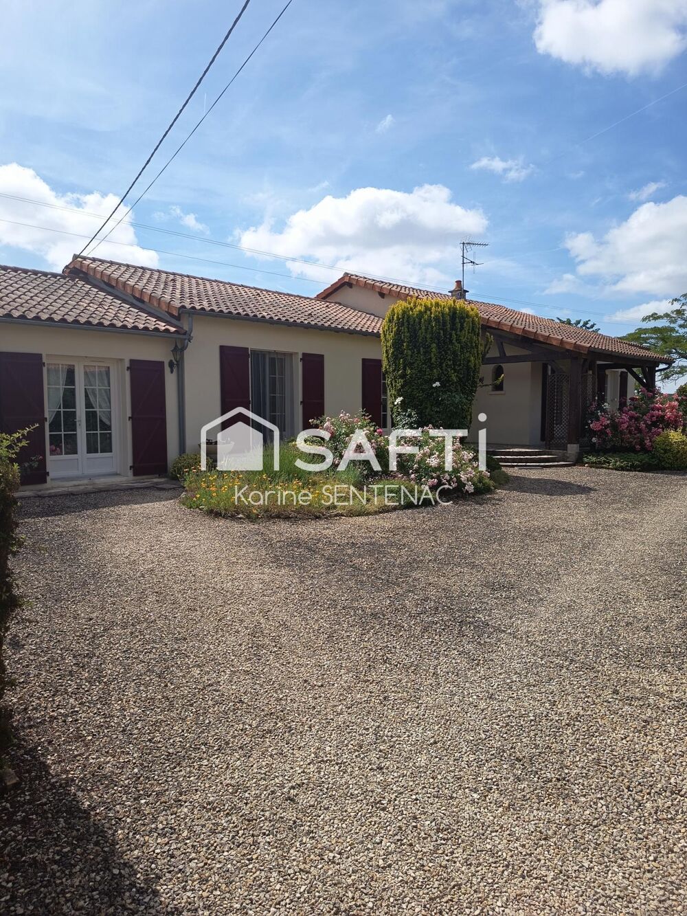 belle propriété calme avec terrasse et garage pouvant accueil des vacanciers en maison d'hôtes si c'est votre projet