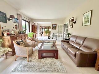  Maison à vendre 6 pièces 233 m²