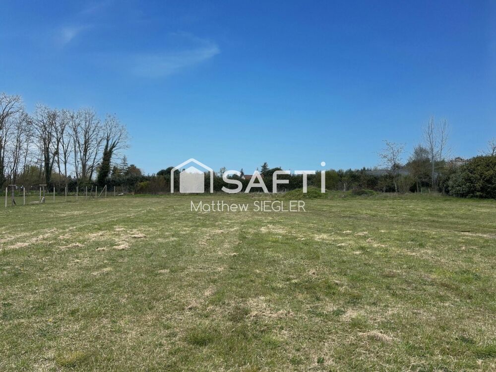 Vente Terrain Terrain à bâtir de 2 021 m² situé à Gizeux, dans un environnement calme et verdoyant, idéal pour concrétiser votre projet de mai Gizeux