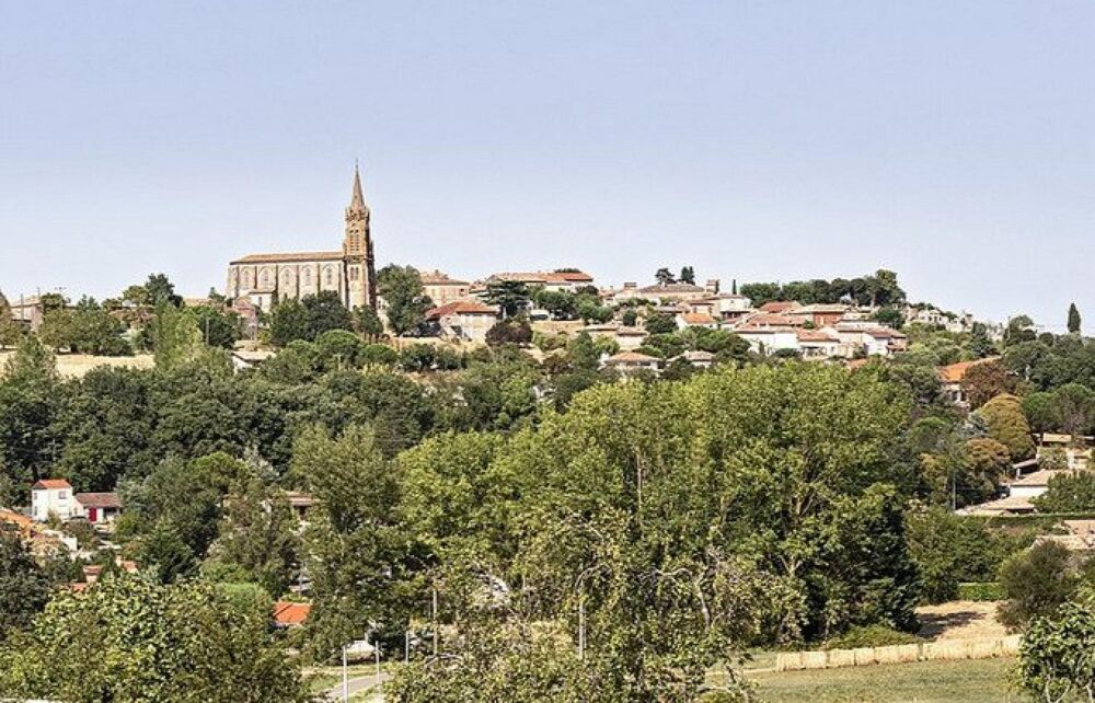 Vente Terrain Ambiance nature avec ce terrain hors lotissement Montjoire