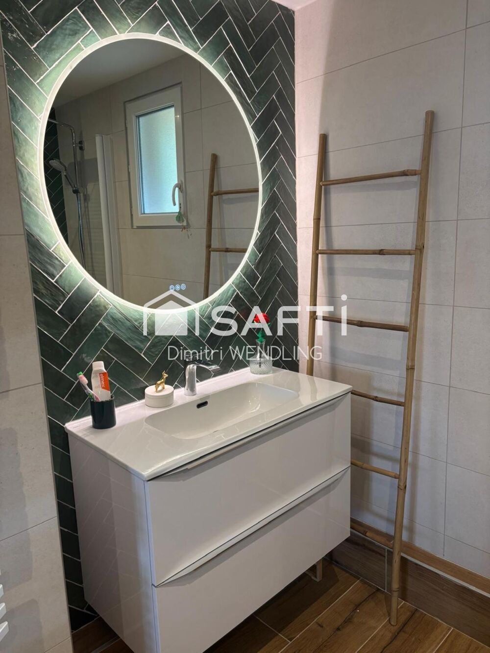 Duplex 115m², avec terrasses, au calme, vue imprenable.