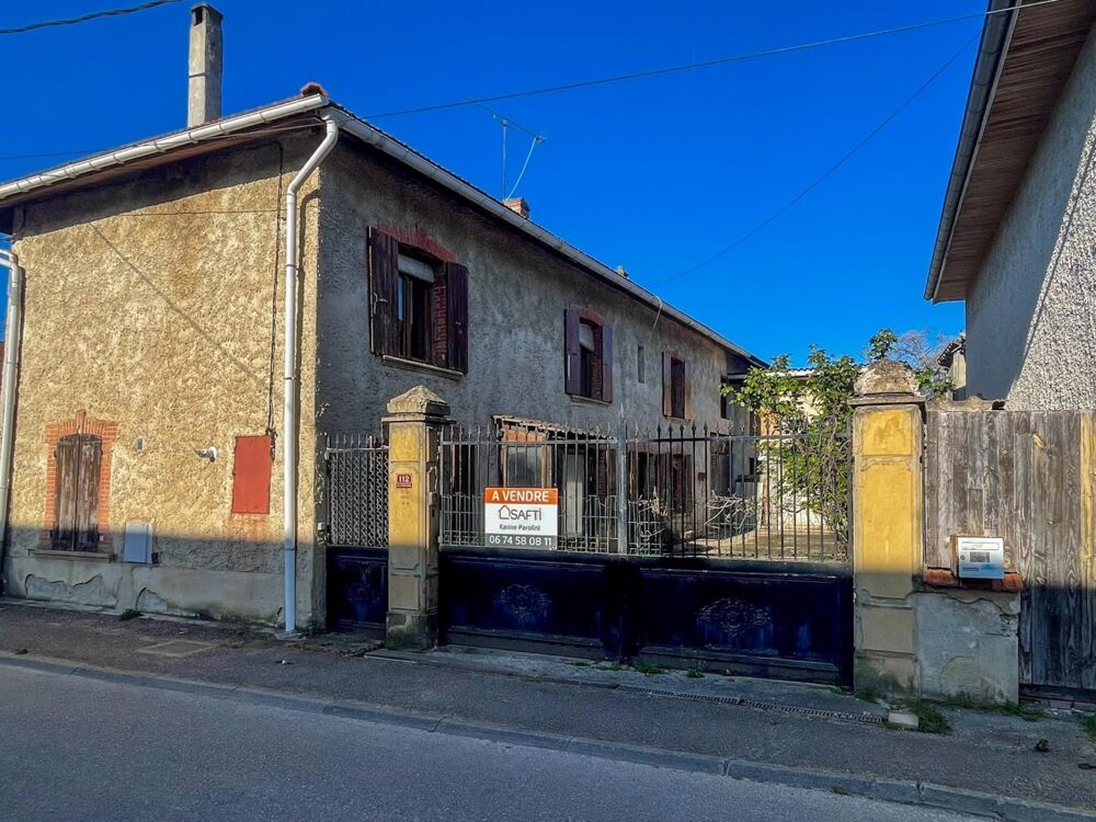 Maison 4 pièces 119 m² · à Saint-Simeon-de-Bressieux · 119 m² · 140 000 €