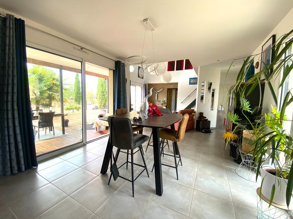 Vente Maison Plain pied au calme avec prestations de qualité et économe en énergie. Figeac