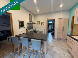 Vente Maison MAISON  MITOYENNE D'UN COTE 5 CHAMBRES GARAGE JARDIN Mont-saint-martin