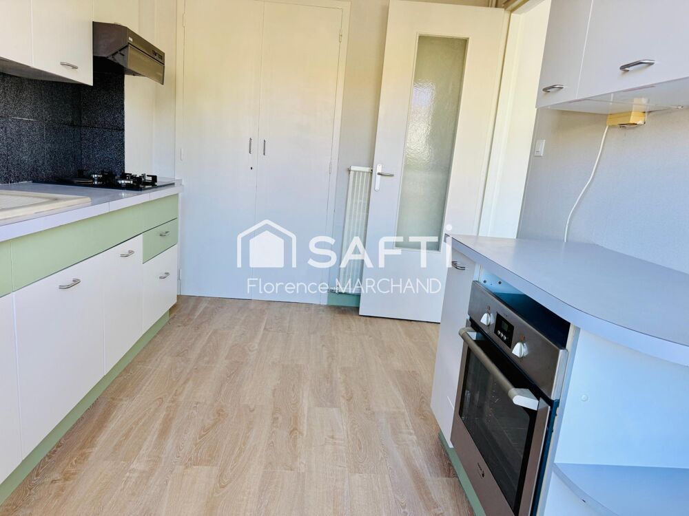 Vente Appartement T2 TRÉS LUMINEUX AVEC BALCONS CAVE ET STATIONNEMENT PRIVATIF La rochelle