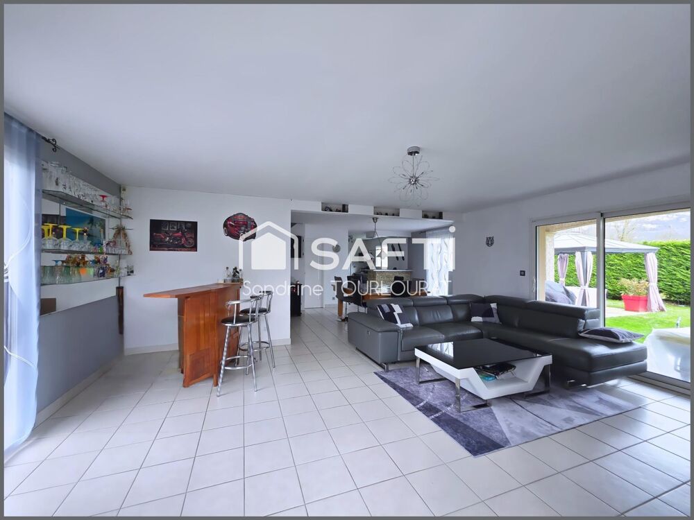Maison 4 chambres, garage, piscine, jardin