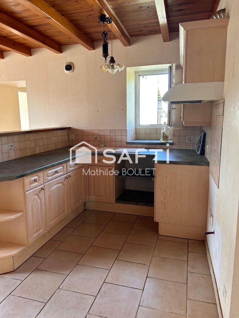 Vente Maison Maison charentaise avec de grandes dépendances La brousse