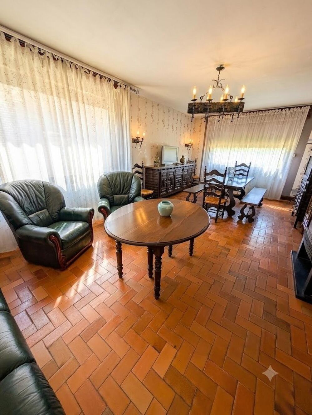Vente Maison MAISON INDIVIDUELLE SEMI PLAIN PIED AVEC SOUS SOL COMPLET Saint-amand