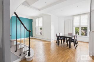 Vente Maison Bécon, Pont de Levallois. Maison 5 chambres avec garage. Courbevoie