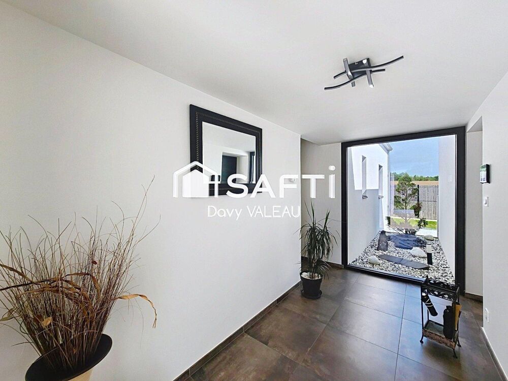 à vendre  Maison La Roche-sur-Yon (85000)