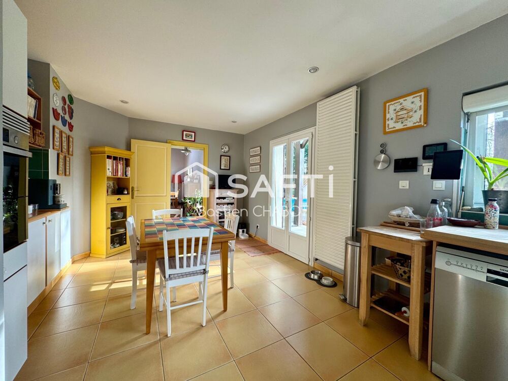 � vendre  Maison Saint-Jean-d'Illac (33127)