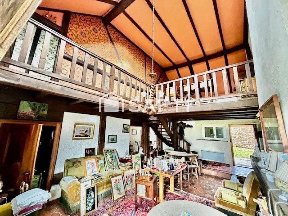Vente Maison Maison 189 m², 8 pièces , 5 chambres, 1528m² de terrain Croix